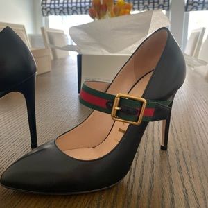 Gucci Black Pumps